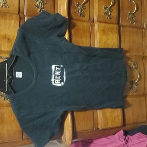 Rent t shirt